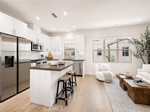 184  Elkhorn  , Irvine, CA