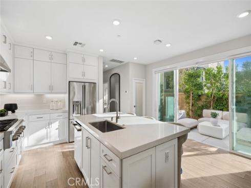 410  Chorus  , Irvine, CA