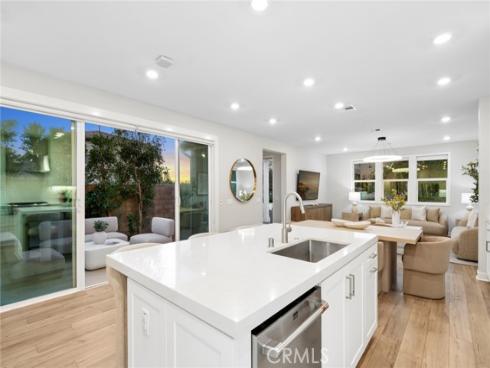 410  Chorus  , Irvine, CA