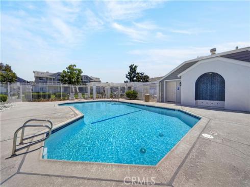 99 Huntington , Irvine, CA