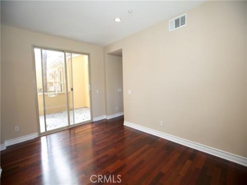 129 Chantilly , Irvine, CA