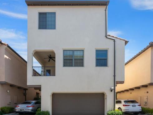 238  Firefly  , Irvine, CA
