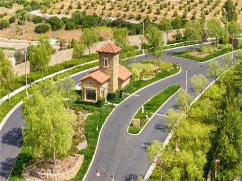 149 Summerland , Irvine, CA