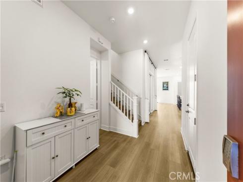 405 Clipper , Irvine, CA