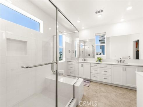 405 Clipper , Irvine, CA