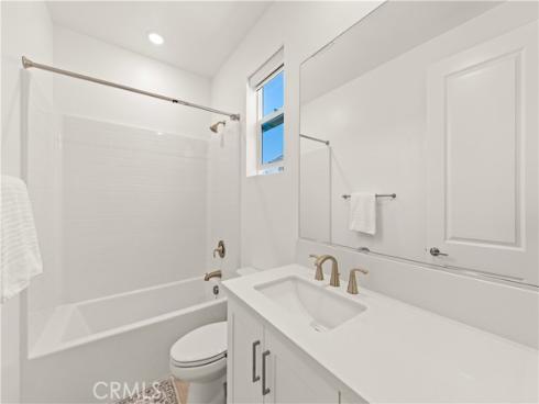 405 Clipper , Irvine, CA