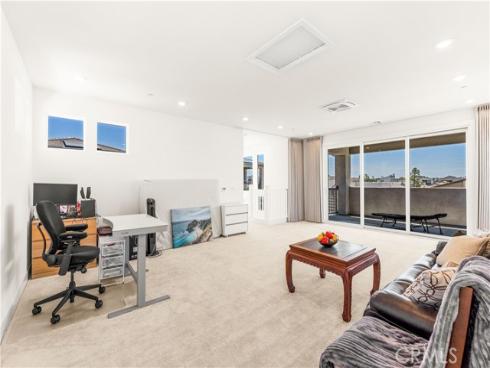 405 Clipper , Irvine, CA