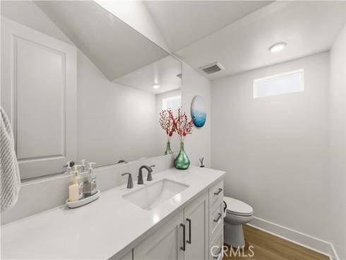405 Clipper , Irvine, CA