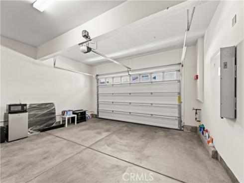 405 Clipper , Irvine, CA