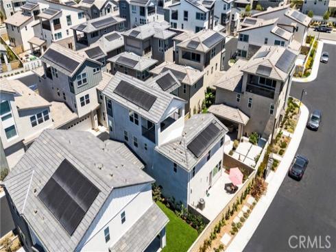 405 Clipper , Irvine, CA