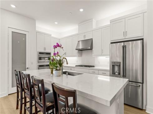 405 Clipper , Irvine, CA