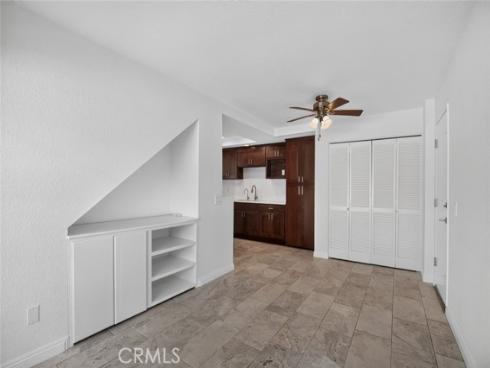 122  Almador  , Irvine, CA