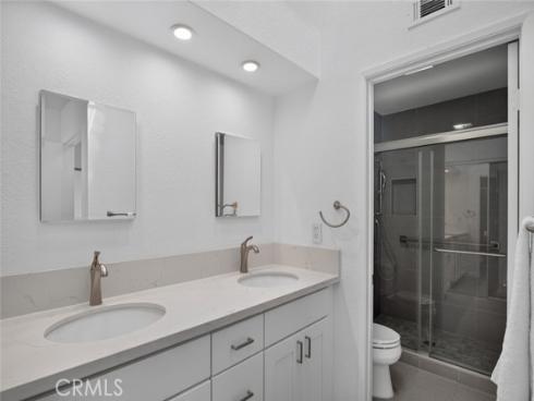 122  Almador  , Irvine, CA
