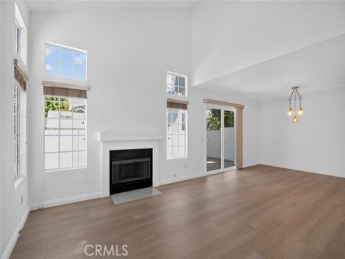 122  Almador  , Irvine, CA