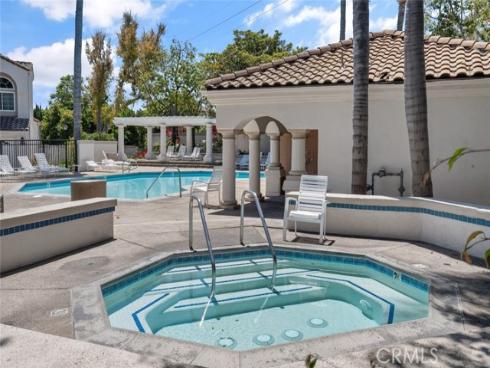 122  Almador  , Irvine, CA