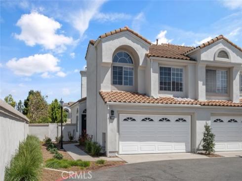 122  Almador  , Irvine, CA