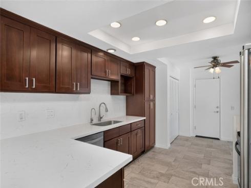 122  Almador  , Irvine, CA