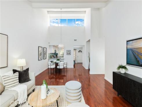 5282 Thorn Tree , Irvine, CA