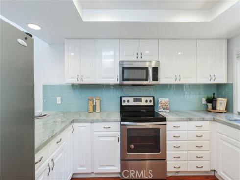 5282 Thorn Tree , Irvine, CA