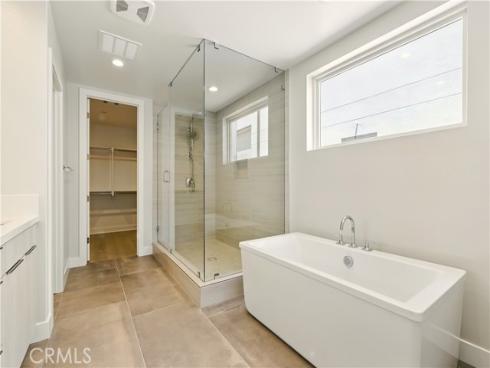 133 Apron , Irvine, CA