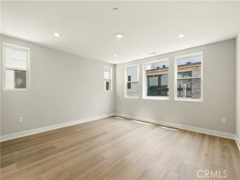 133 Apron , Irvine, CA