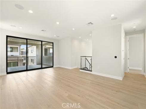 133 Apron , Irvine, CA