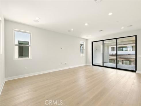 133 Apron , Irvine, CA