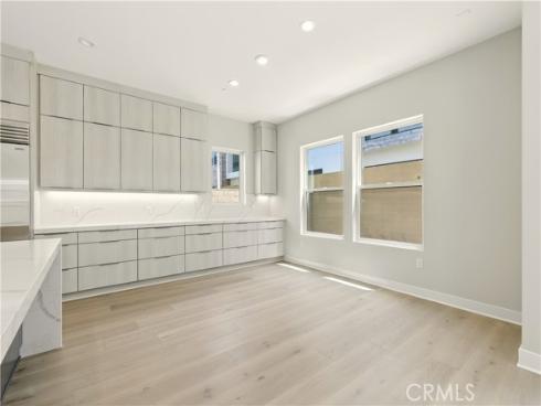 133 Apron , Irvine, CA