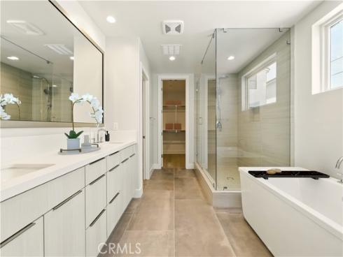 133 Apron , Irvine, CA
