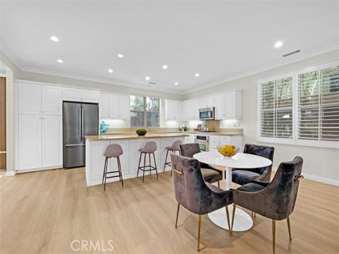 231 Mantle , Irvine, CA