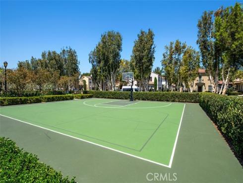 231 Mantle , Irvine, CA