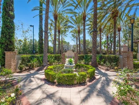 231 Mantle , Irvine, CA