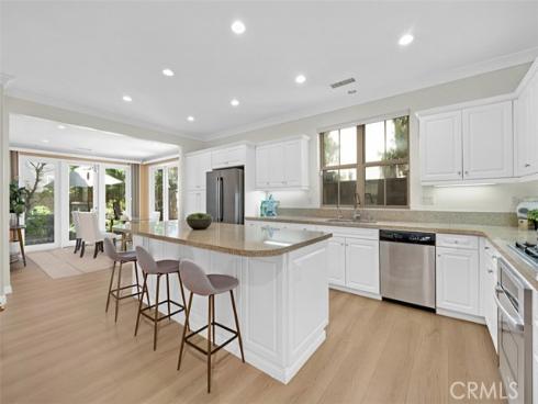 231 Mantle , Irvine, CA