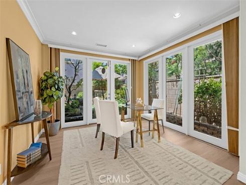 231 Mantle , Irvine, CA