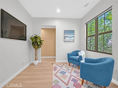 231 Mantle , Irvine, CA