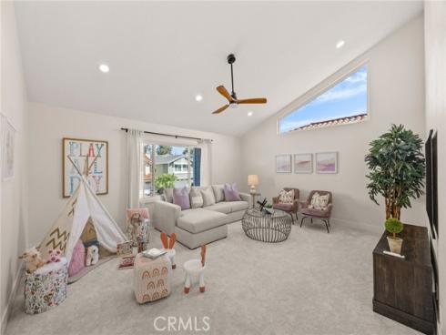 16 Harrisburg , Irvine, CA