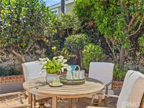 16 Harrisburg , Irvine, CA