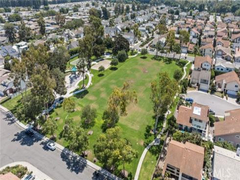 16 Harrisburg , Irvine, CA