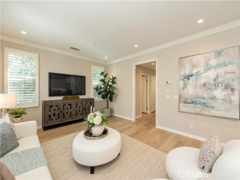 146 Rotunda , Irvine, CA