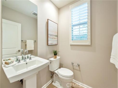 146 Rotunda , Irvine, CA