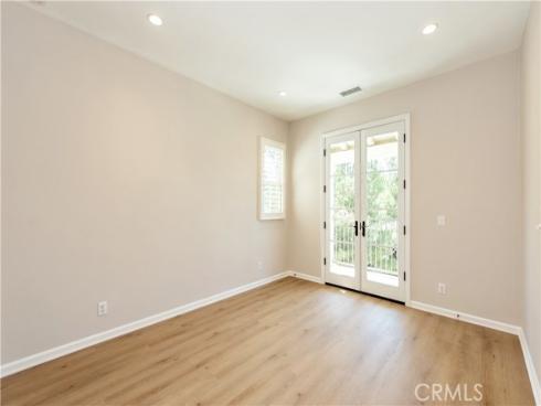 146 Rotunda , Irvine, CA