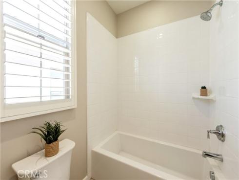 146 Rotunda , Irvine, CA