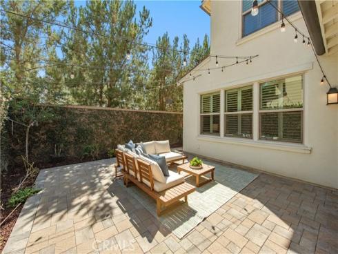 146 Rotunda , Irvine, CA