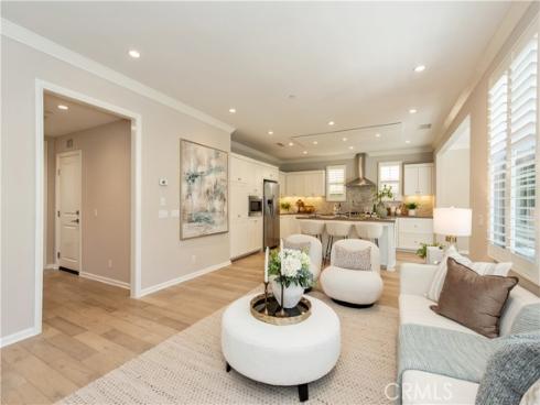 146 Rotunda , Irvine, CA