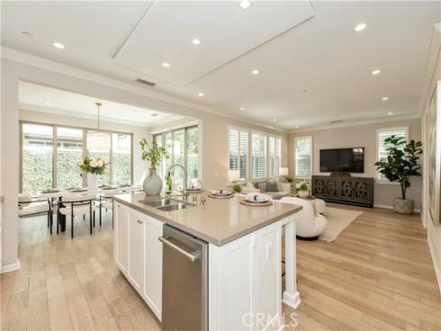 146 Rotunda , Irvine, CA
