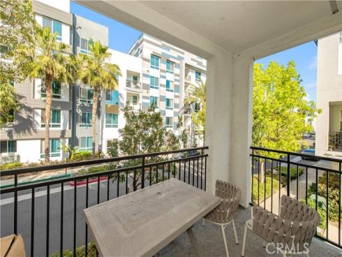2208 Synergy , Irvine, CA