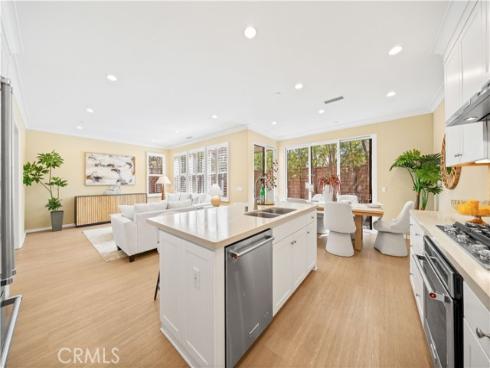 190  Crescent Moon  , Irvine, CA