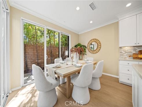 190  Crescent Moon  , Irvine, CA