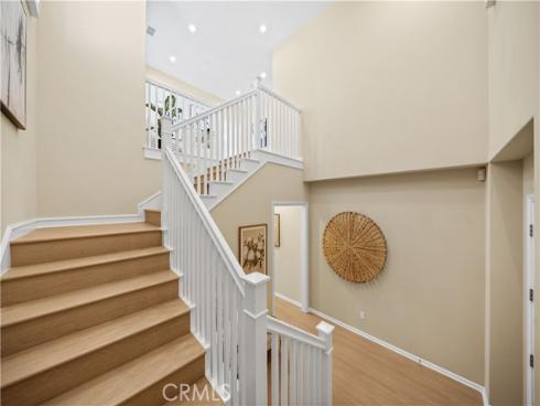 190  Crescent Moon  , Irvine, CA