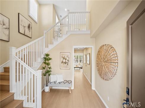 190  Crescent Moon  , Irvine, CA